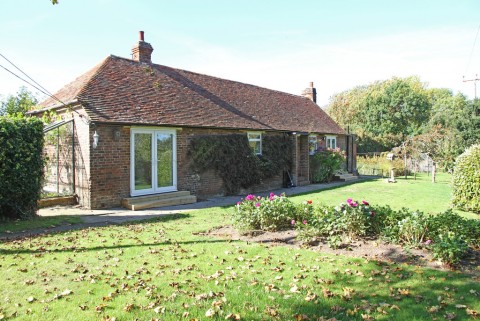 View Full Details for Stable Cottage, Windmill Lane, Icklesham TN36 4WL