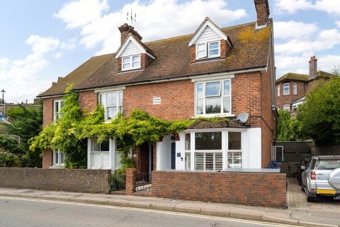 View Full Details for Fishmarket Road, Rye, East Sussex TN31 7LP