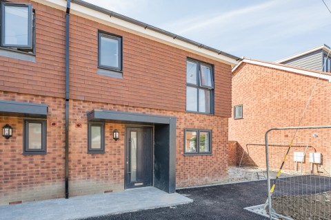 View Full Details for Lemanis Close, New Romney