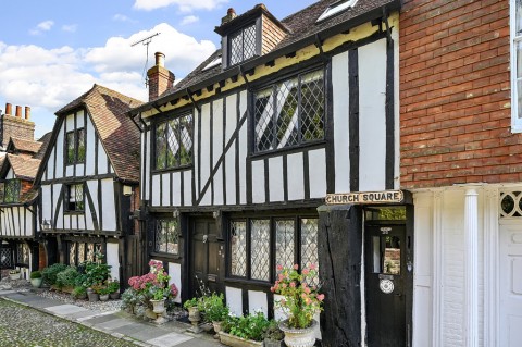 View Full Details for Church Square, Rye, East Sussex TN31 7HE